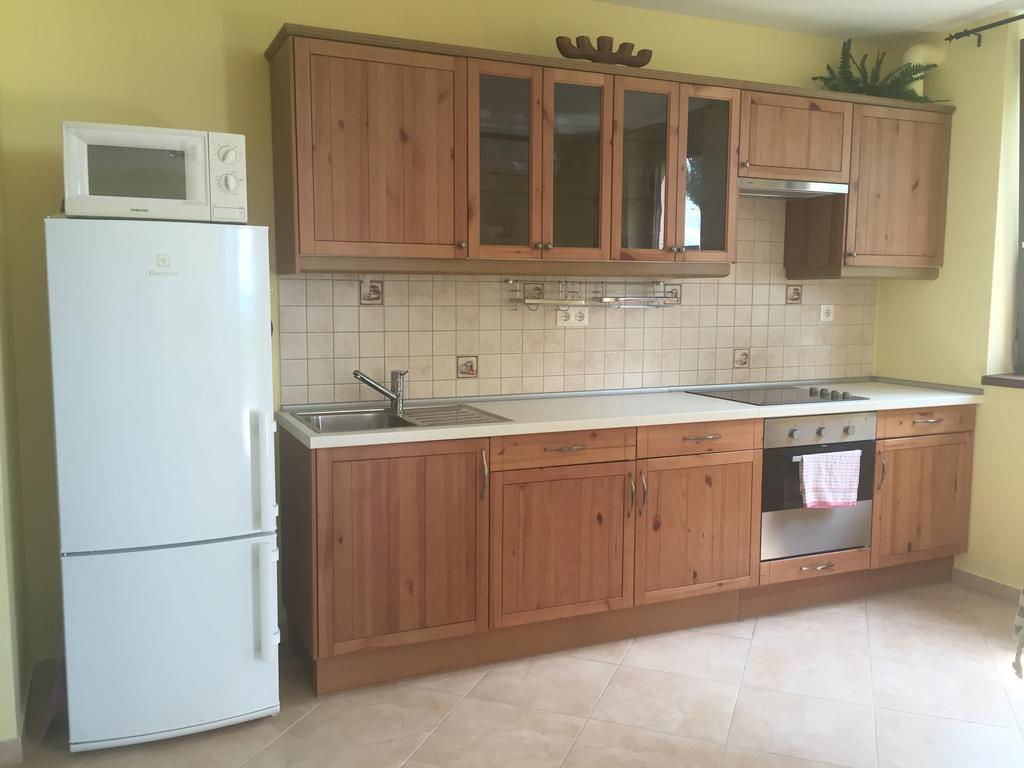 Lakeview Apartment Balatonlelle Bagian luar foto