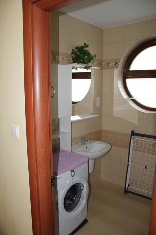 Lakeview Apartment Balatonlelle Bagian luar foto