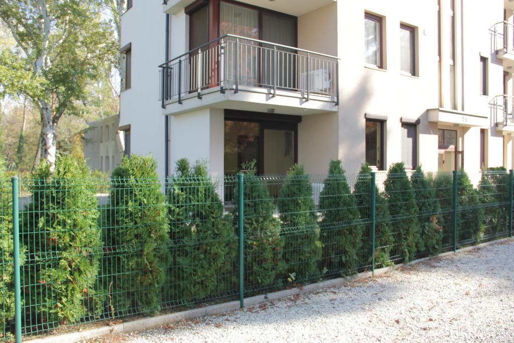 Lakeview Apartment Balatonlelle Bagian luar foto